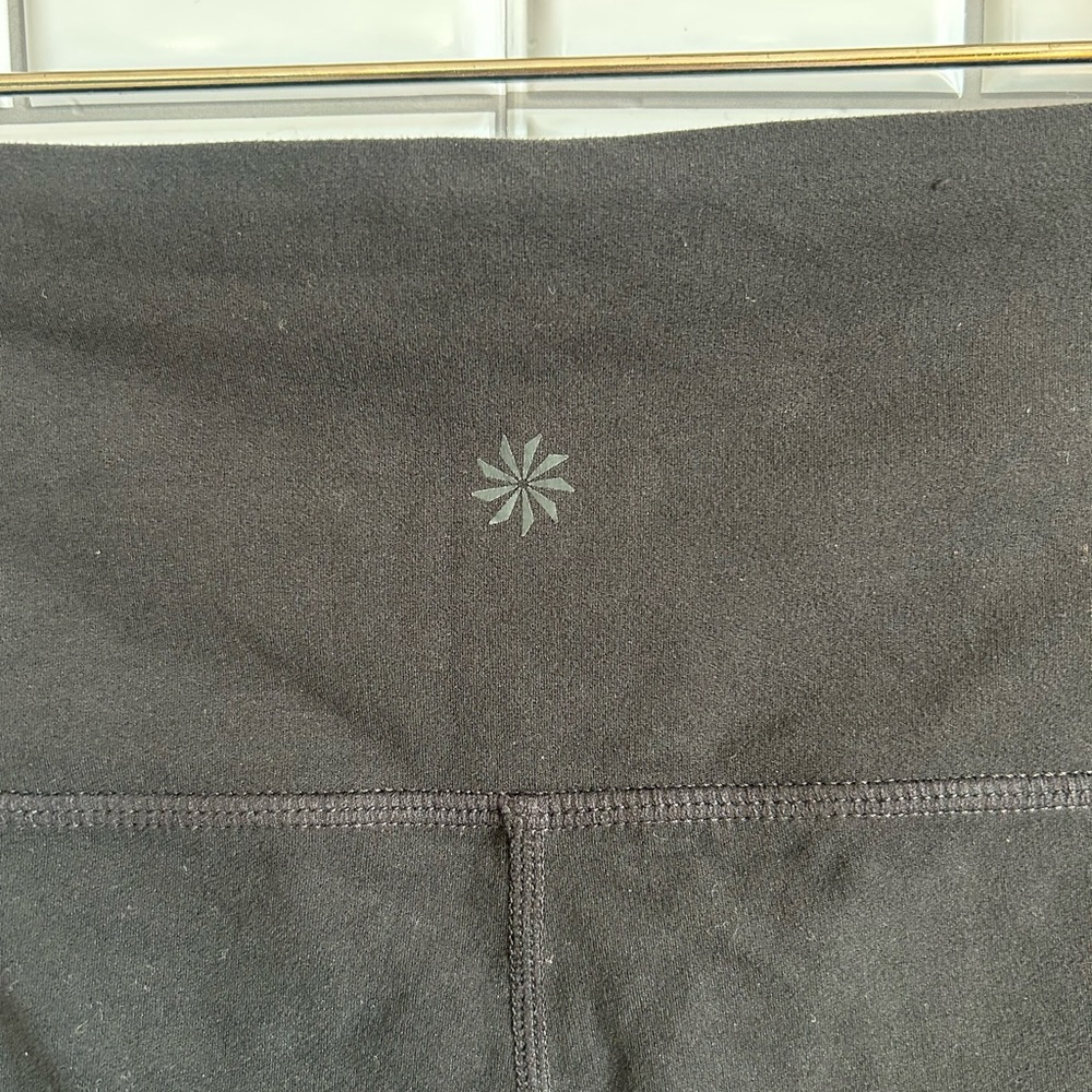 Athleta leggings/ Color Black/ Size M - Picture 4 of 7